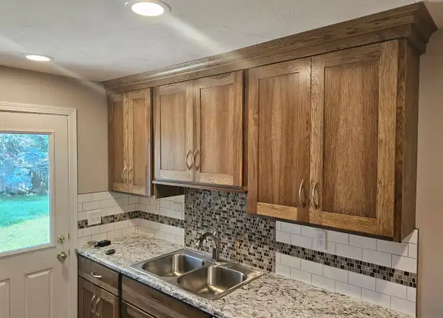 Property at 1720 High St, Lincoln, NE, 68502, 3 beds, 1 bath, [object Object]