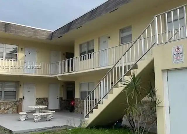 Property at 1449 N 14th Way #202, Hollywood, FL, 33020, 2 beds, 2 baths, [object Object]