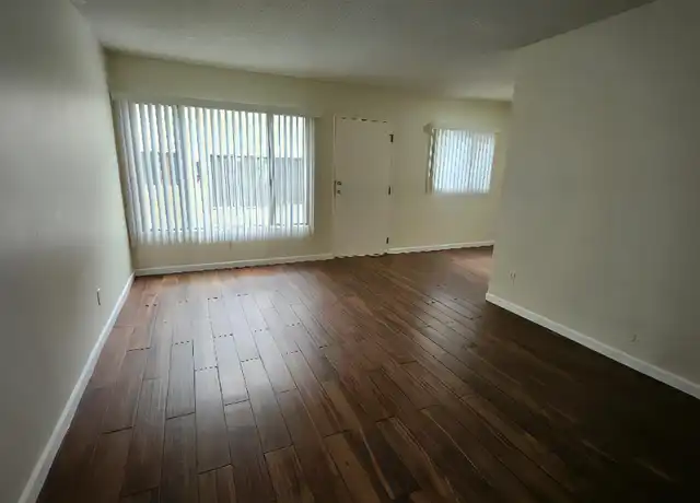 Property at 866 W 126th St Unit 2, Los Angeles, CA, 90044, 1 bed, 1 bath, [object Object]