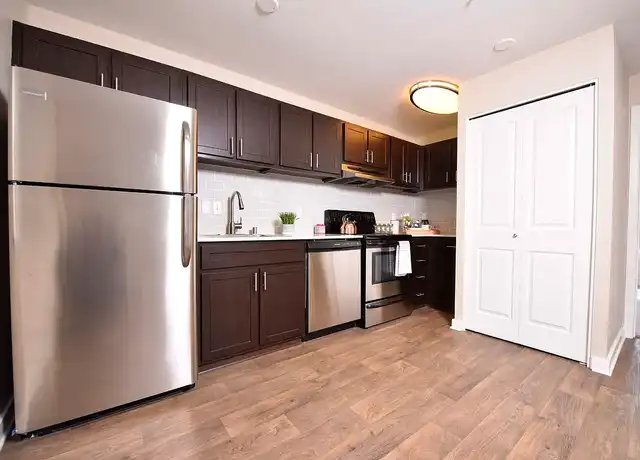 Property at Russellville Commons - 10320 SE Pine St, Portland, OR, 97216, 1-3 bed, 1-2 bath, [object Object]