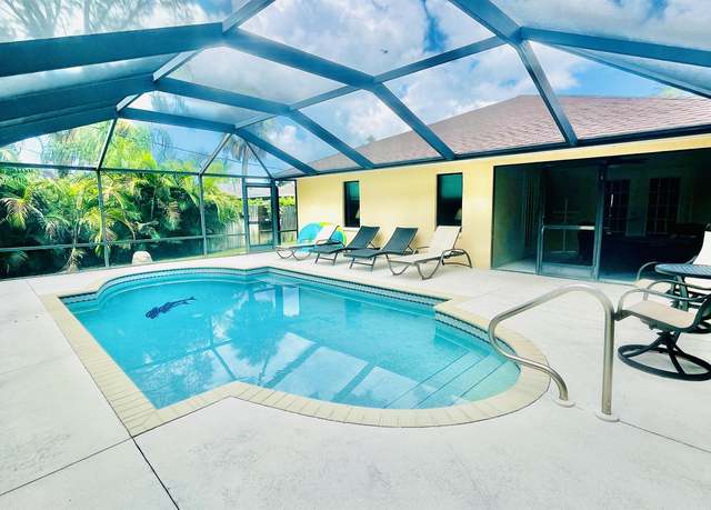 Photo of 552 97th Ave N, Naples, FL 34108