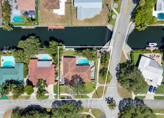 Property at 701 W Royal Palm Rd, Boca Raton, FL, 33486, 3 beds, 2.5 baths, [object Object]