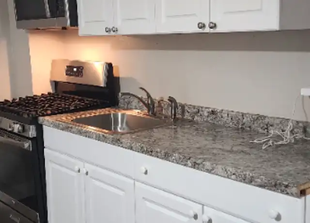Property at 175 Saltonstall Ave Fl apt, New Haven, CT, 06513, 2 beds, 1 bath, [object Object]