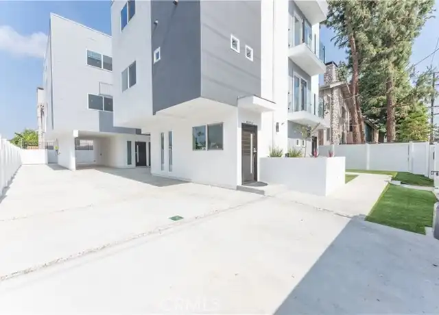 Property at 6843 Haskell Ave Unit 2, Van Nuys, CA, 91406, 1 bed, 1 bath, [object Object]