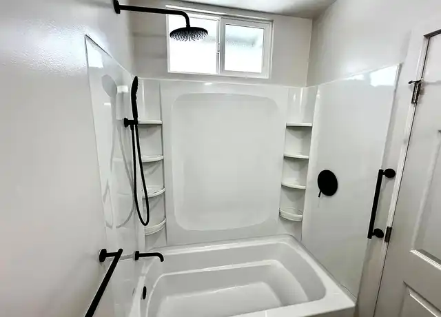 Property at 2302 N Frederic St, Burbank, CA, 91504, 1 bed, 1 bath, [object Object]