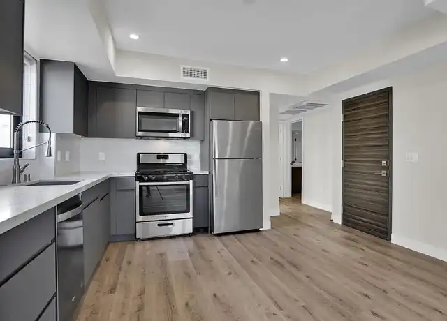 Property at 846 S Mariposa Ave, Los Angeles, CA, 90005, 2 beds, 2 baths, [object Object]