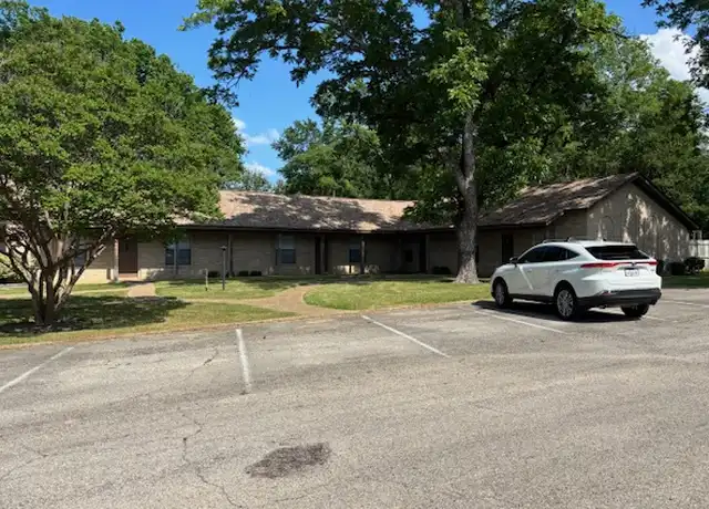 Property at 600 Mount Sylvan St Unit 4, Lindale, TX, 75771, 2 beds, 1 bath, [object Object]