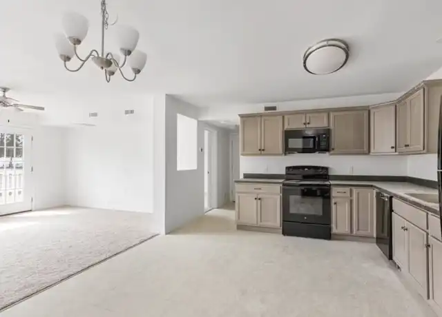 Property at 24 Jersey Way Unit 103, Morrisville, VT, 05661, 1 bed, 1 bath, [object Object]