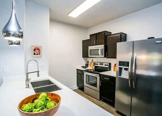 Photo of 304 E Silverado Ranch Blvd, Las Vegas, NV 89183