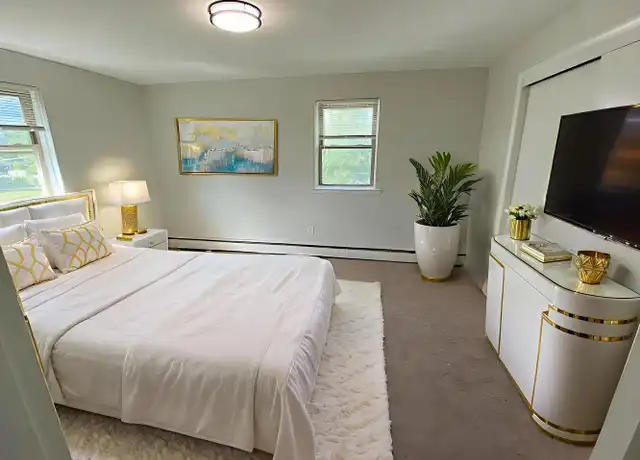 Property at 142 Montgomery Ave Unit 144-B4, Boyertown, PA, 19512, 1 bed, 1 bath, [object Object]