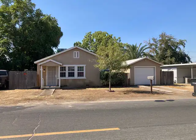 Property at 719 E Ivy St, Hanford, CA, 93230, 2 beds, 2 baths, [object Object]