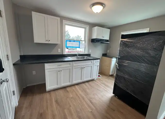 Property at 220 Rosedale Ave Unit A, Lancaster, PA, 17603, 2 beds, 1 bath, [object Object]