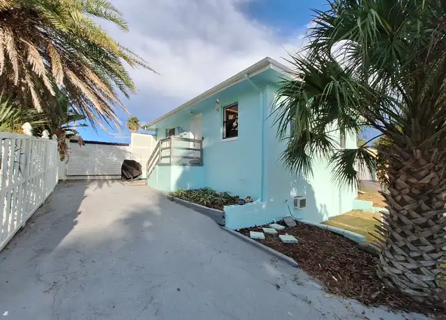 Property at 910 S Central Ave, Flagler Beach, FL, 32136, 2 beds, 2 baths, [object Object]