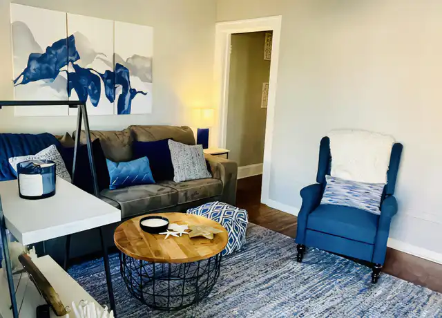 Property at 511 2nd St Unit 2, Huntington, WV, 25701, 1 bed, 1 bath, [object Object]