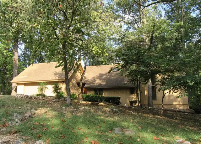 Property at 2907 Summit Dr, Siloam Springs, AR, 72761, 3 beds, 2 baths, [object Object]