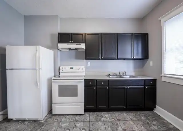 Property at 3132 Broadway St, Indianapolis, IN, 46205, 2 beds, 1 bath, [object Object]
