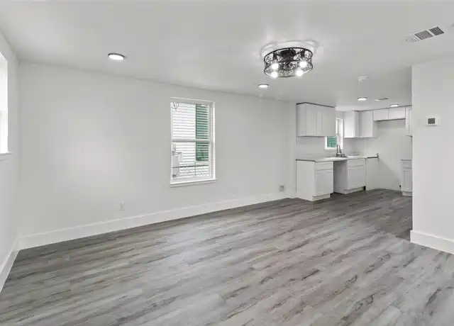 Property at 3312 Sealy Ave Unit B, Galveston, TX, 77550, 2 beds, 2 baths, [object Object]