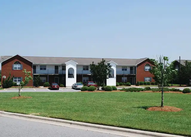 Property at 1292 Park West Dr, Greenville, NC, 27834, 1 bed, 1 bath, [object Object]