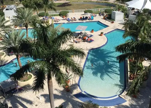 Property at 253 NE 2nd St #412, Miami, FL, 33132, 1 bed, 1.5 baths, [object Object]