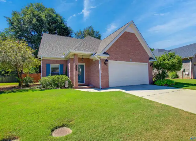 Property at 976 Tracey Ln, Decatur, AL, 35601, 2 beds, 2 baths, [object Object]