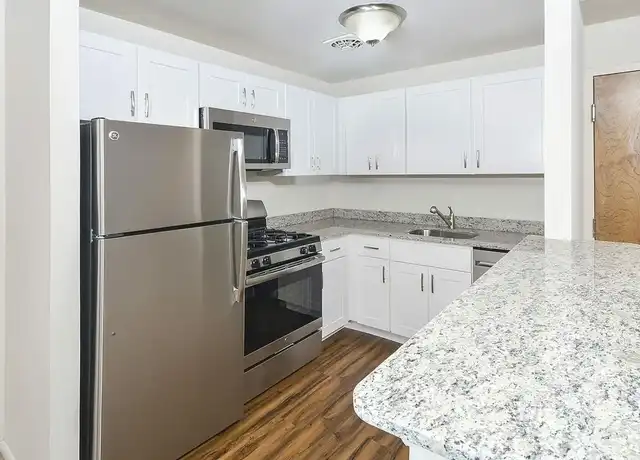 Property at Village Green - 503 S Warminster Rd, Hatboro, PA, 19040, 1-2 bed, 1 bath, [object Object]