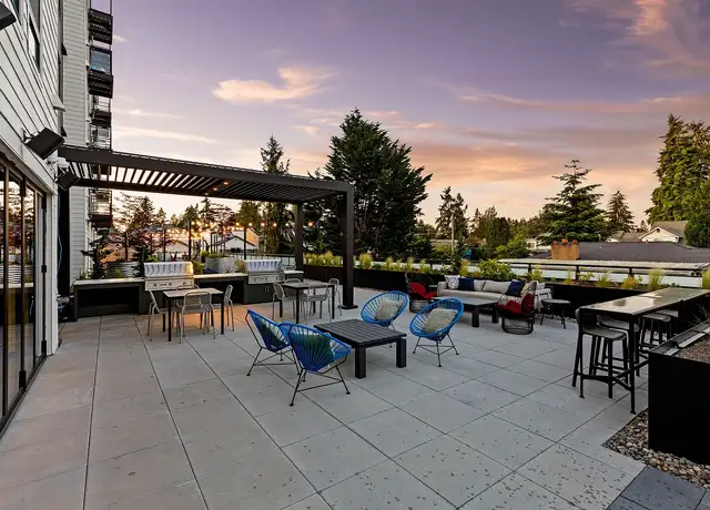 Photo of 18110 Midvale Ave N, Shoreline, WA 98133