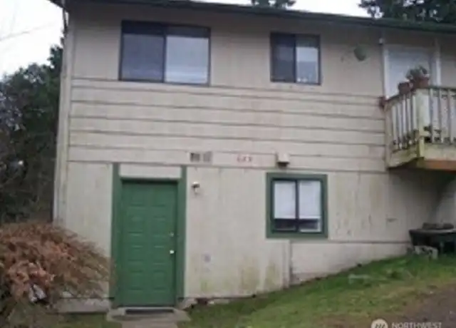 Property at 325 Bertha Ave Unit B, Bremerton, WA, 98312, 2 beds, 1 bath, [object Object]