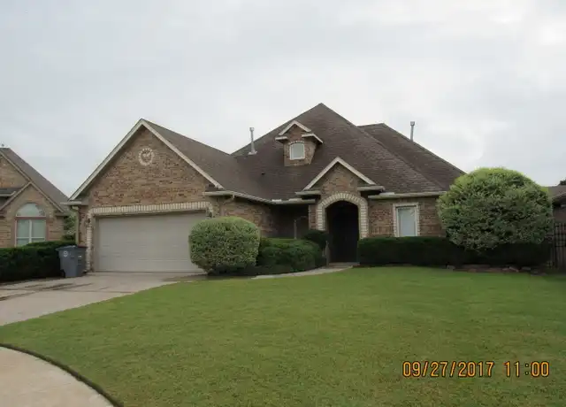 Property at 6907 Silver Creek Cir, Lawton, OK, 73505, 3 beds, 2.5 baths, [object Object]