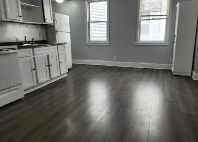 Property at 4 Shawmut St, Worcester, MA, 01609, 2 beds, 1 bath, [object Object]