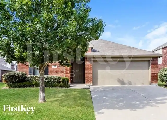 Property at 206 Clydesdale St, Waxahachie, TX, 75165, 4 beds, 2 baths, [object Object]