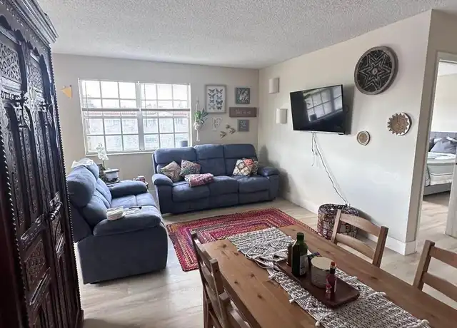 Property at 365 SW 86th Ave #207, Pembroke Pines, FL, 33025, 3 beds, 2 baths, [object Object]
