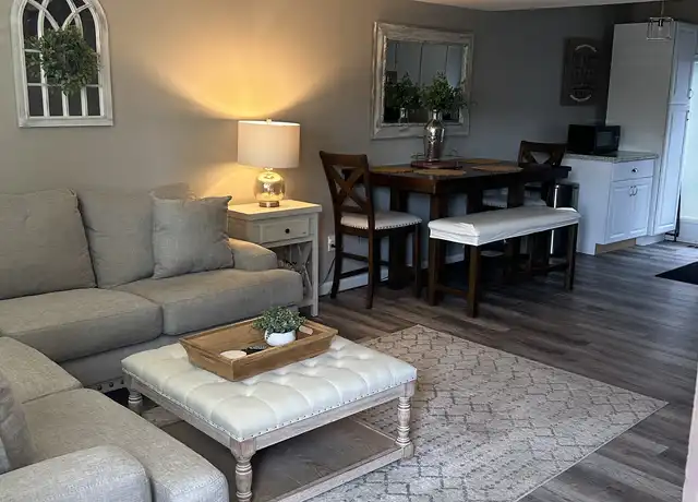 Property at 4945 Singleton Dr Unit 4945, Hilliard, OH, 43026, 2 beds, 1.5 baths, [object Object]