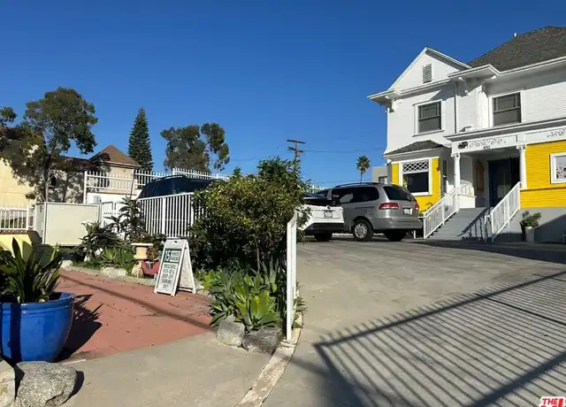Property at 932 S Park View St, Los Angeles, CA, 90006, 4 beds, 3 baths, [object Object]