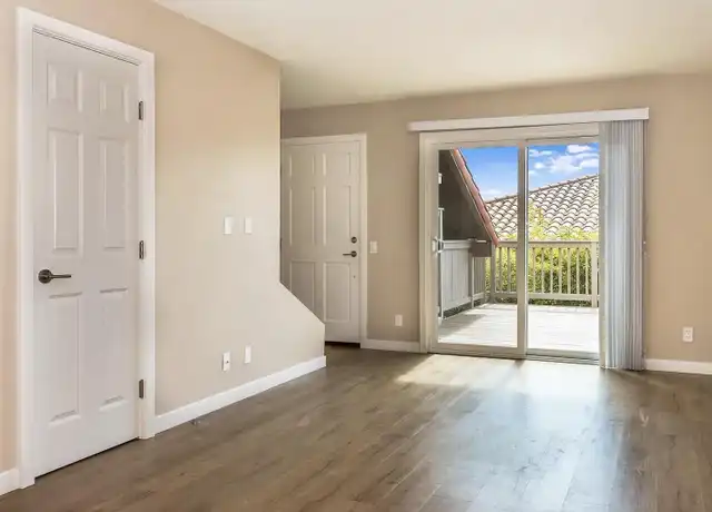 Property at 515 E Arrellaga St Unit 4, Santa Barbara, CA, 93103, 2 beds, 1.5 baths, [object Object]