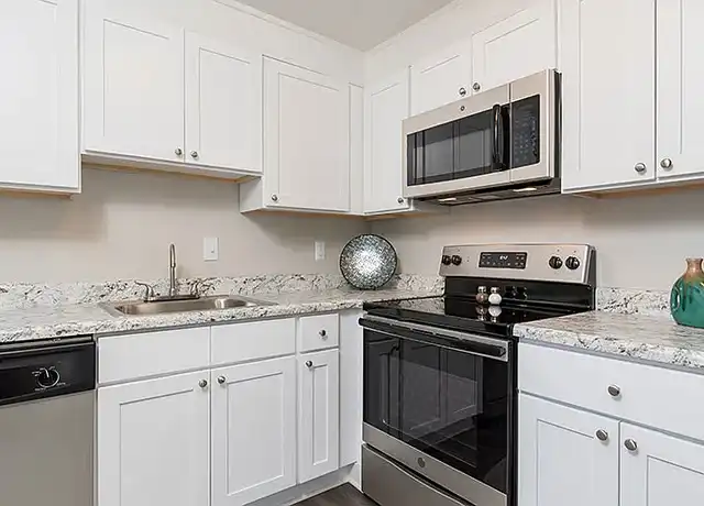 Property at The Crossings at Bramblewood Apartment Homes - 1401 Yellowpine Cir, Richmond, VA, 23225, 1-2 bed, 1-1.5 bath, [object Object]