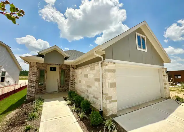 Property at 12164 Ridge Top Dr, Panorama Village, TX, 77304, 3 beds, 2 baths, [object Object]