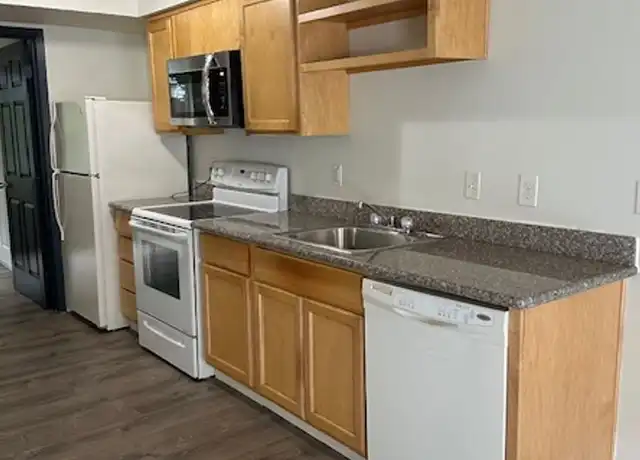 Property at 12026 SE Ash St Unit 204, Portland, OR, 97216, 2 beds, 1 bath, [object Object]