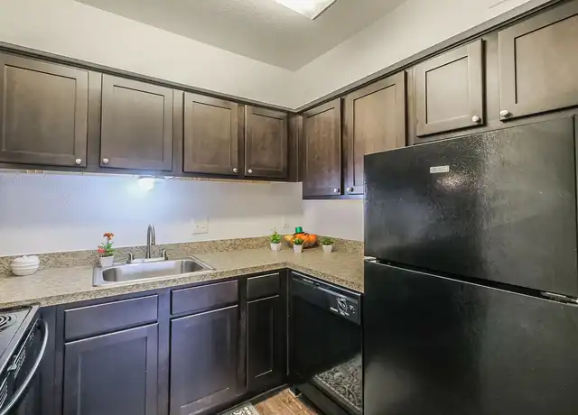 Property at Crossings at Berkley Square - 5900 N Braeswood Blvd, Houston, TX, 77074, 1-2 bed, 1 bath, [object Object]