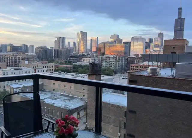 Property at 1044 W Van Buren St Unit 1011, Chicago, IL, 60607, 1 bed, 1 bath, [object Object]