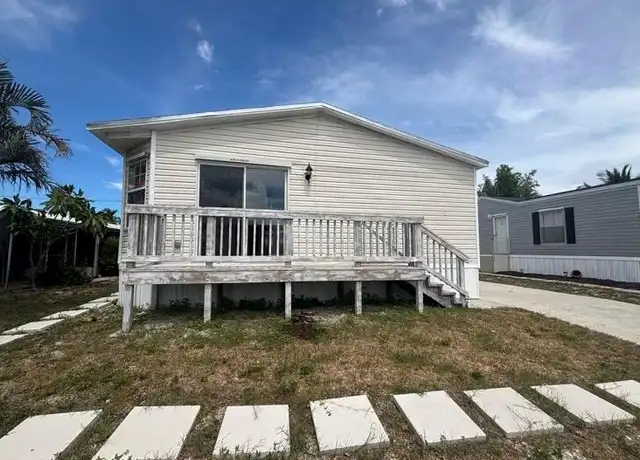 Property at 8321 SE Skylark Ave, Hobe Sound, FL, 33455, 3 beds, 2 baths, [object Object]
