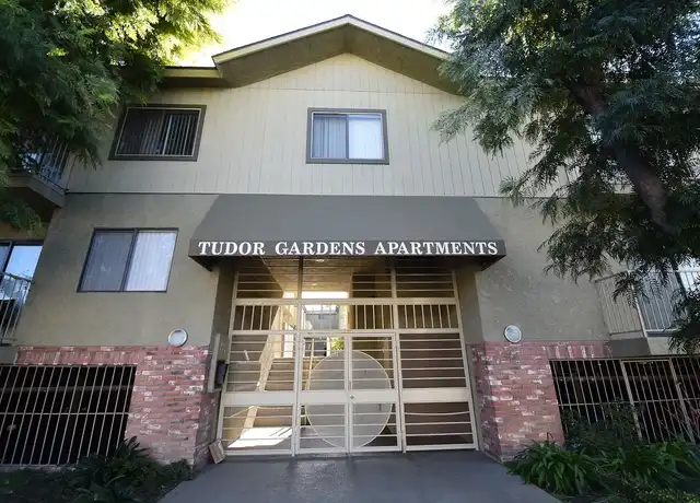 Property at 15144 Burbank Blvd, Sherman Oaks, CA, 91411, 1 bed, 1 bath, [object Object]