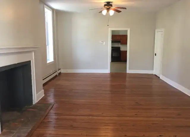 Property at 39 E High St, Marietta, PA, 17547, 4 beds, 2 baths, [object Object]