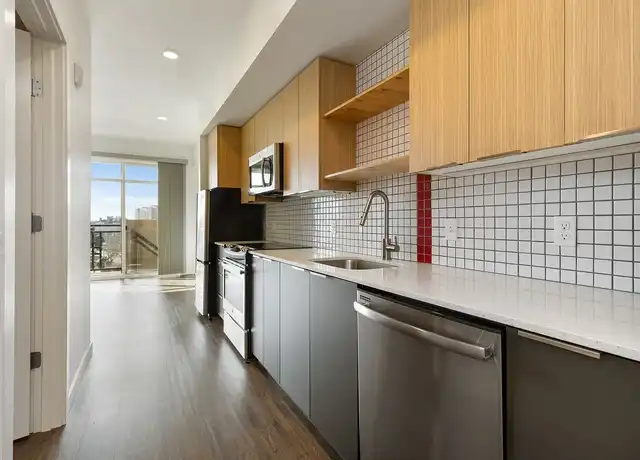 Property at 101 Broadway - 840 E Denny Way, Seattle, WA, 98102, 2 beds, 1 bath, [object Object]