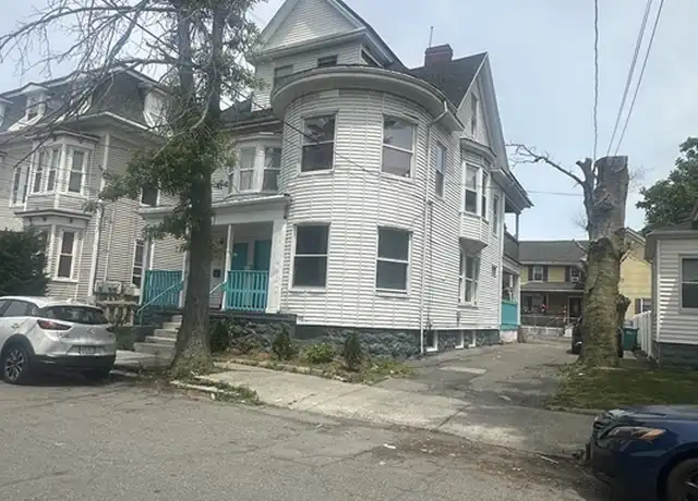 Property at 21 Arlington St Unit 1, Lynn, MA, 01902, 2 beds, 1 bath, [object Object]