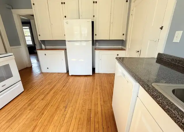 Property at 58 Longfellow Rd Unit 1, Worcester, MA, 01602, 3 beds, 2 baths, [object Object]