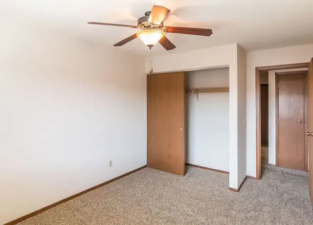 Photo of 2815 Tierra Dr, Lincoln, NE 68516