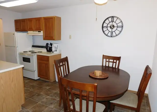 Photo of 2815 Tierra Dr, Lincoln, NE 68516