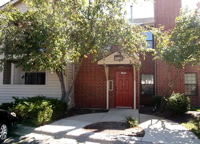 Property at 2048 N Rand Rd #101, Palatine, IL, 60074, 2 beds, 2 baths, [object Object]