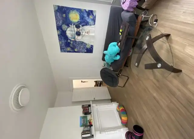 Property at 254 Windsor St, Cambridge, MA, 02139, 3 beds, 1 bath, [object Object]