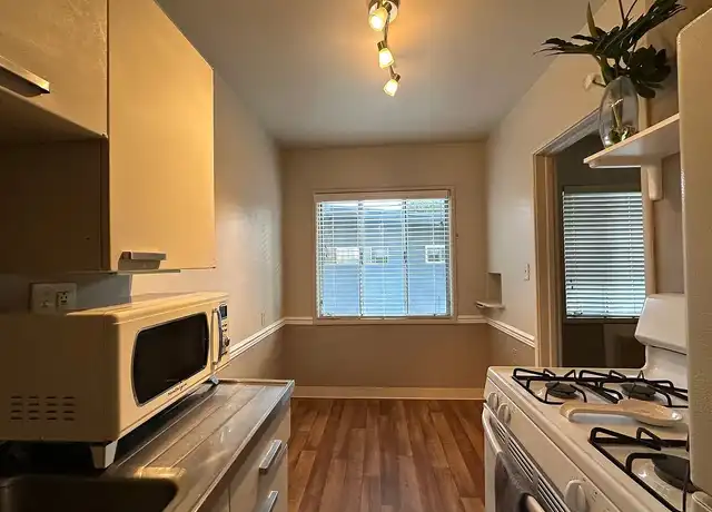 Property at Alexander's Place Apartments - 1625 H St, Sacramento, CA, 95814, 0 beds, 1 bath, [object Object]